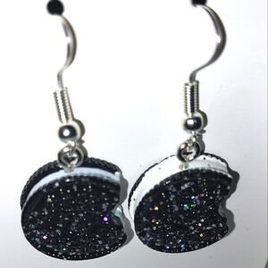 Super cute sandwich cookie earrings